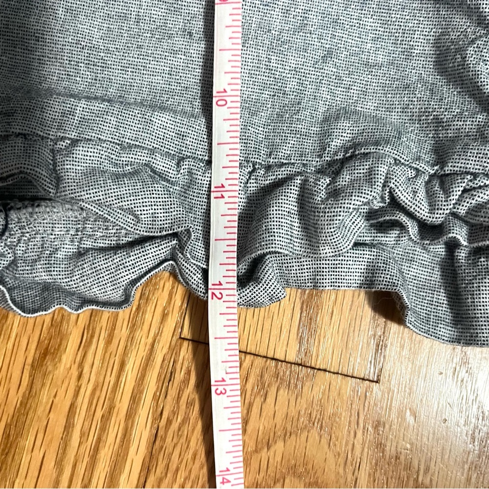 LOFT Ruffle Short - Picture 7 of 7